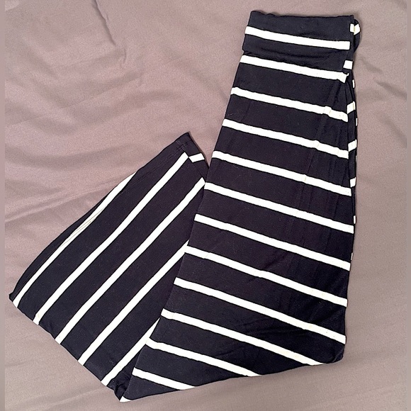 Navy Blue & White Skirt - Picture 1 of 4